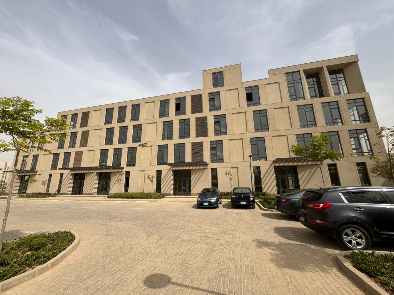 Office for Sale in District 5 | 140 SQM | Ground Floor | Core & Shell